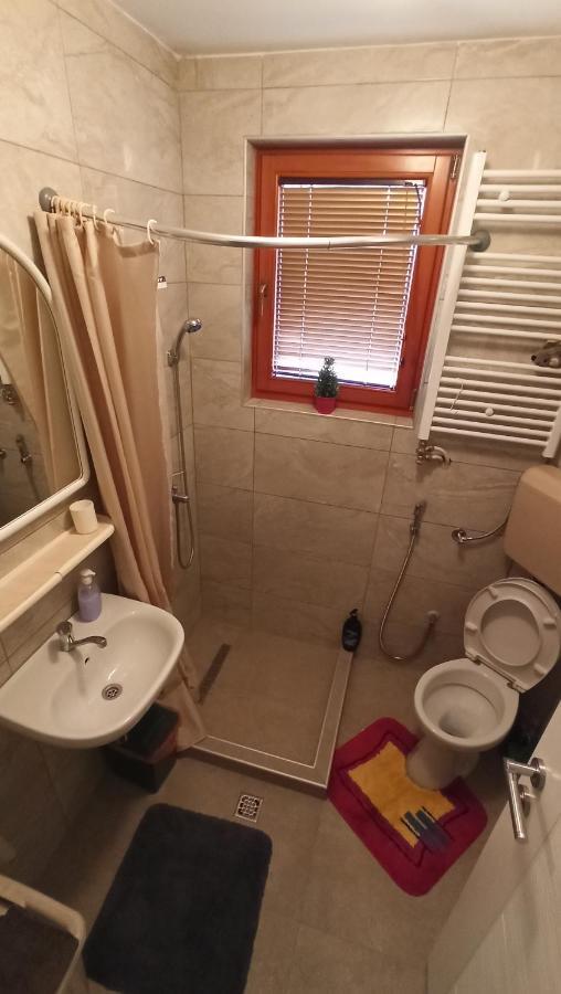 Cozy Room With A Balcony Сараево Екстериор снимка