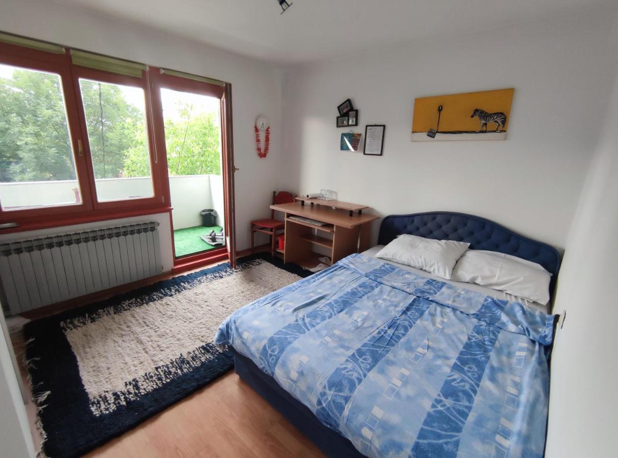 Cozy Room With A Balcony Сараево Екстериор снимка
